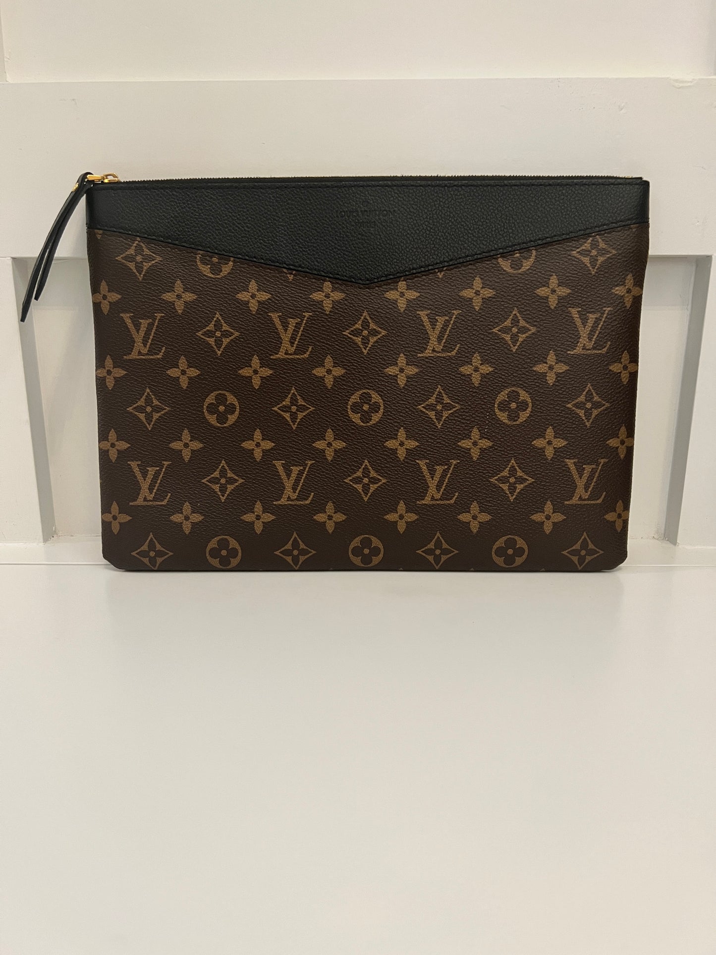 Louis Vuitton Daily Pouch