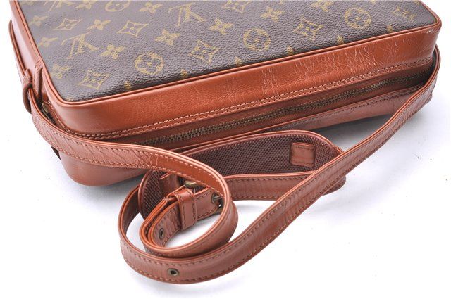 Louis Vuitton Sac Bandouliere 30 Crossbody