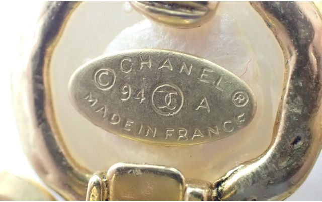 Chanel Gold Perfume Bottle Earrings – Votre Luxe