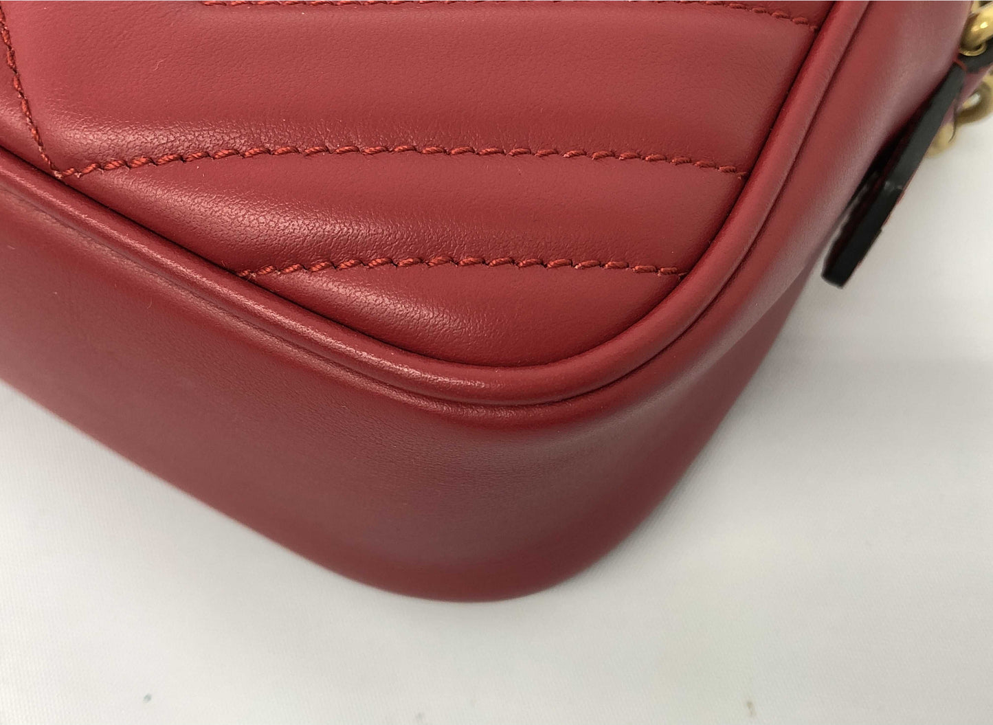 Gucci Marmont Shoulder Bag in Red