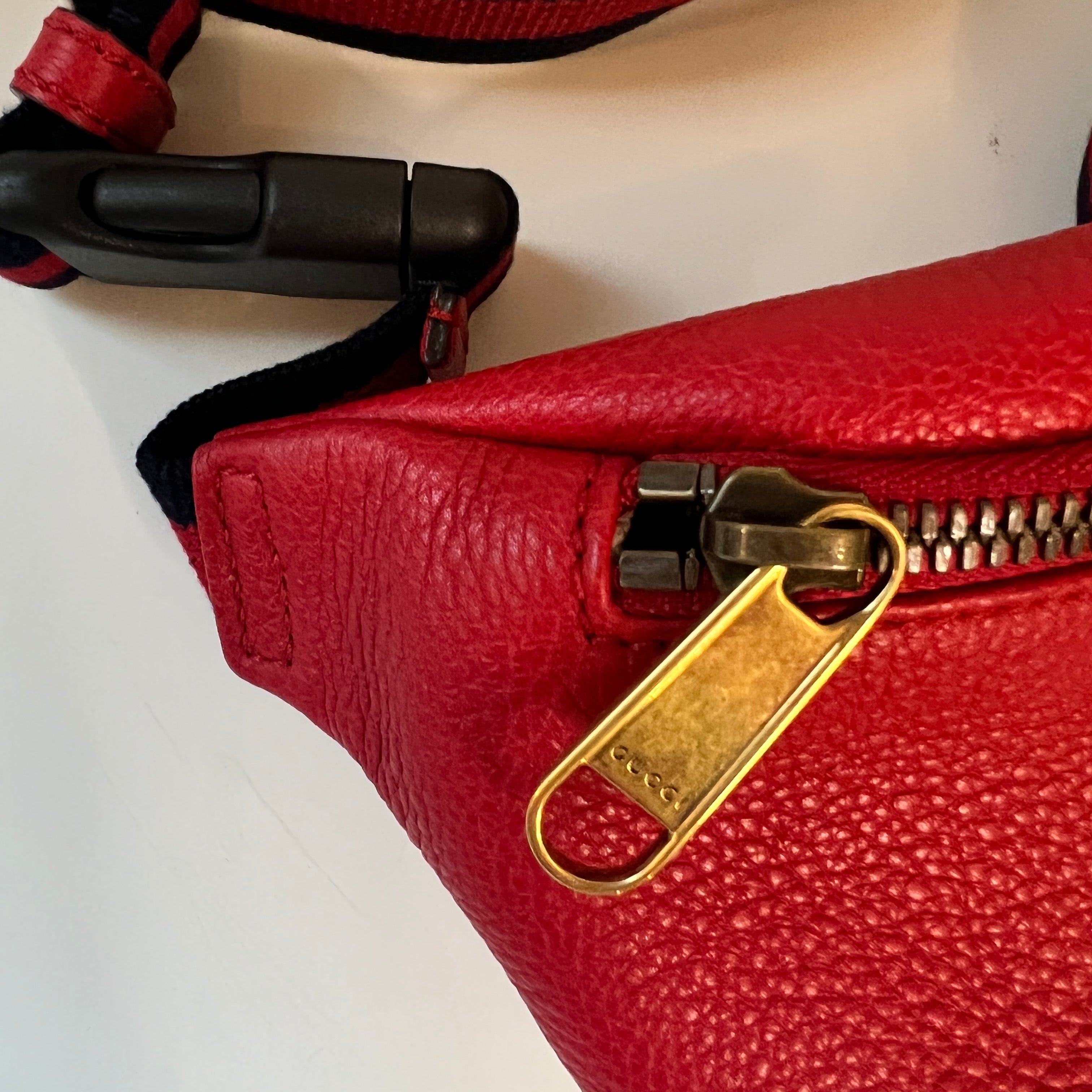 Gucci red outlet bum bag