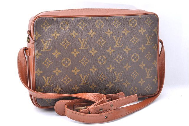 Louis Vuitton Sac Bandouliere 30 Crossbody