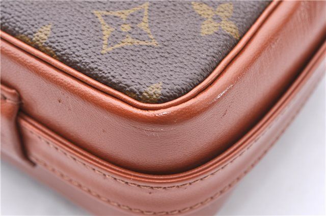 Louis Vuitton Sac Bandouliere 30 Crossbody