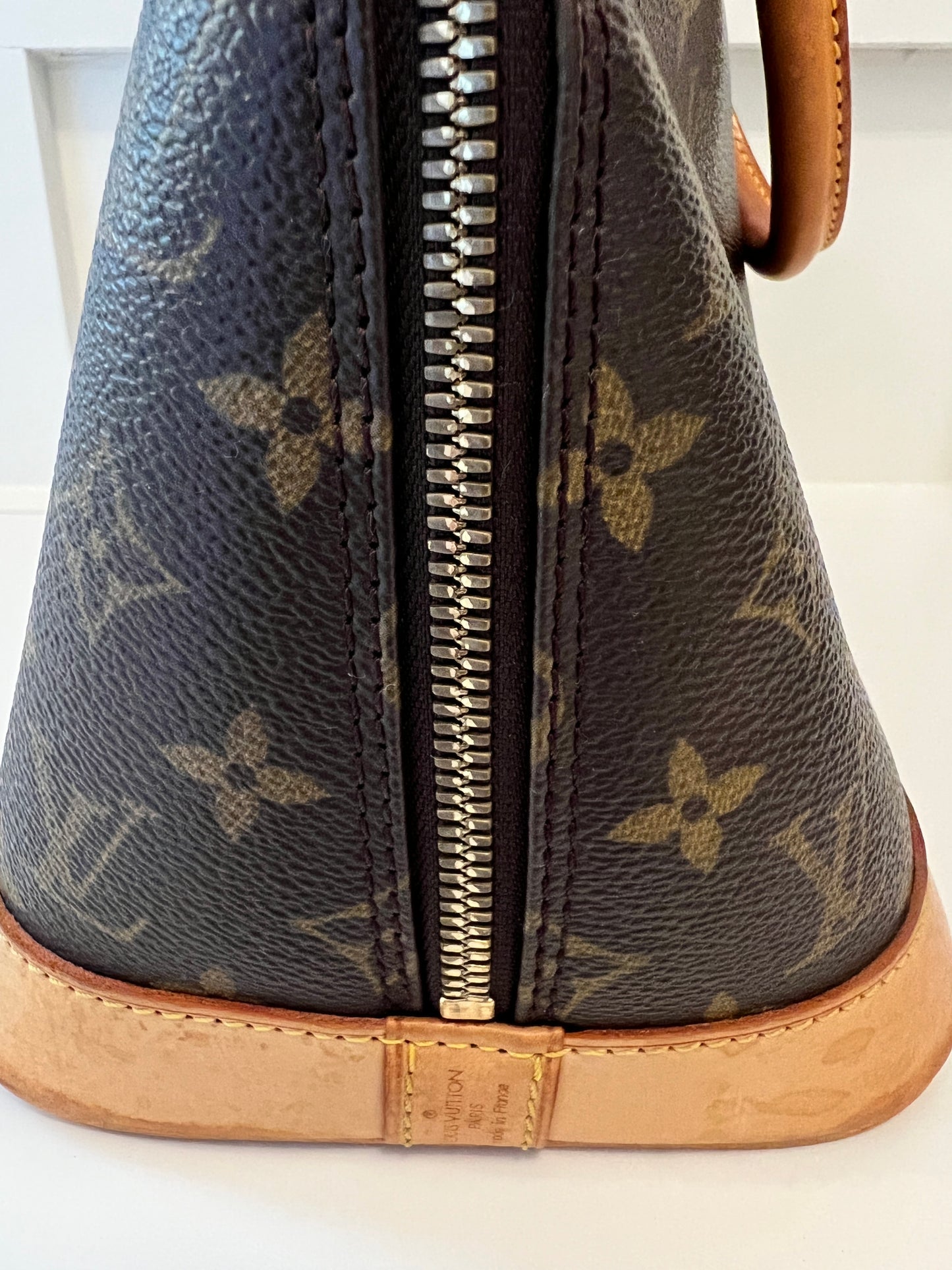 Louis Vuitton Alma PM