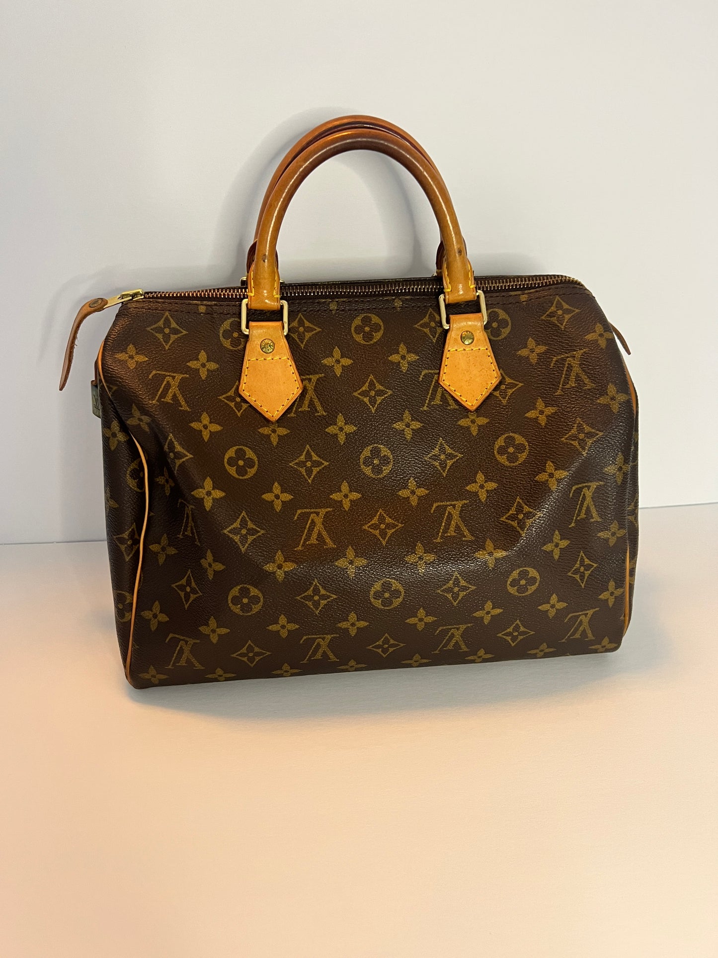 Louis Vuitton Speedy 30