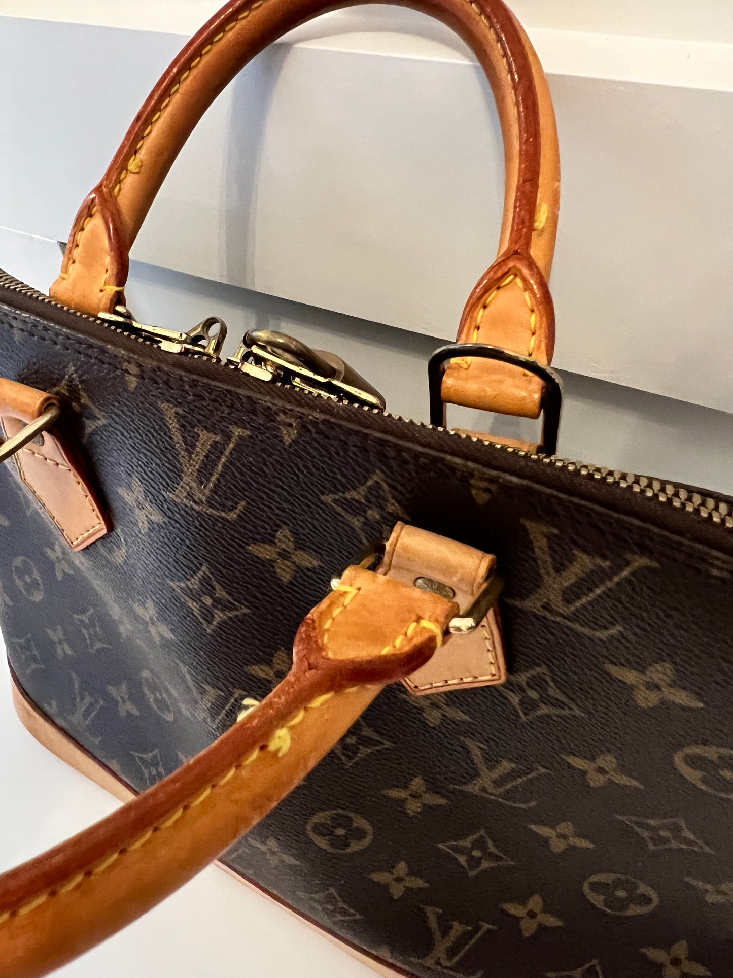 Louis Vuitton Alma PM