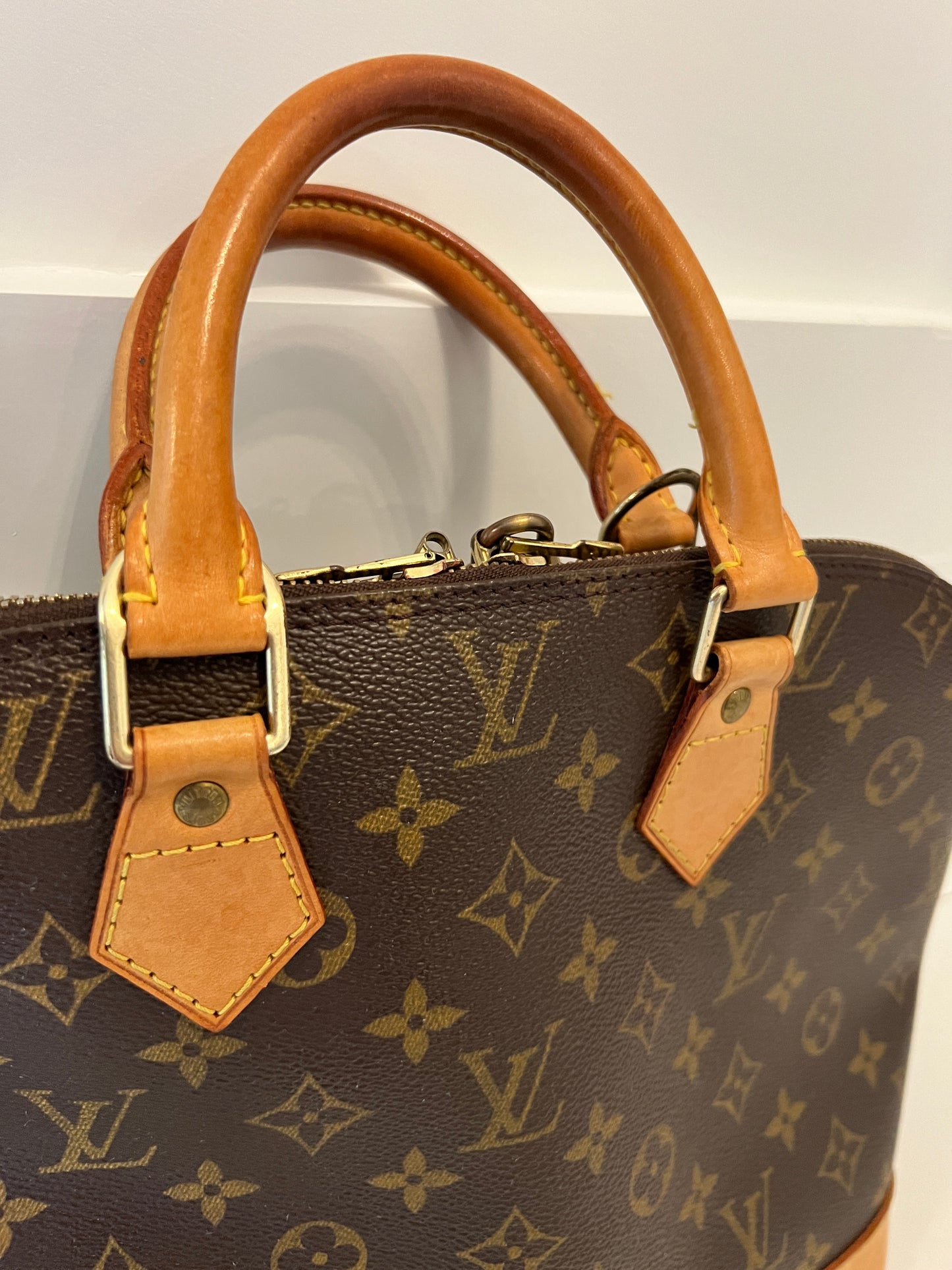 Louis Vuitton Alma PM