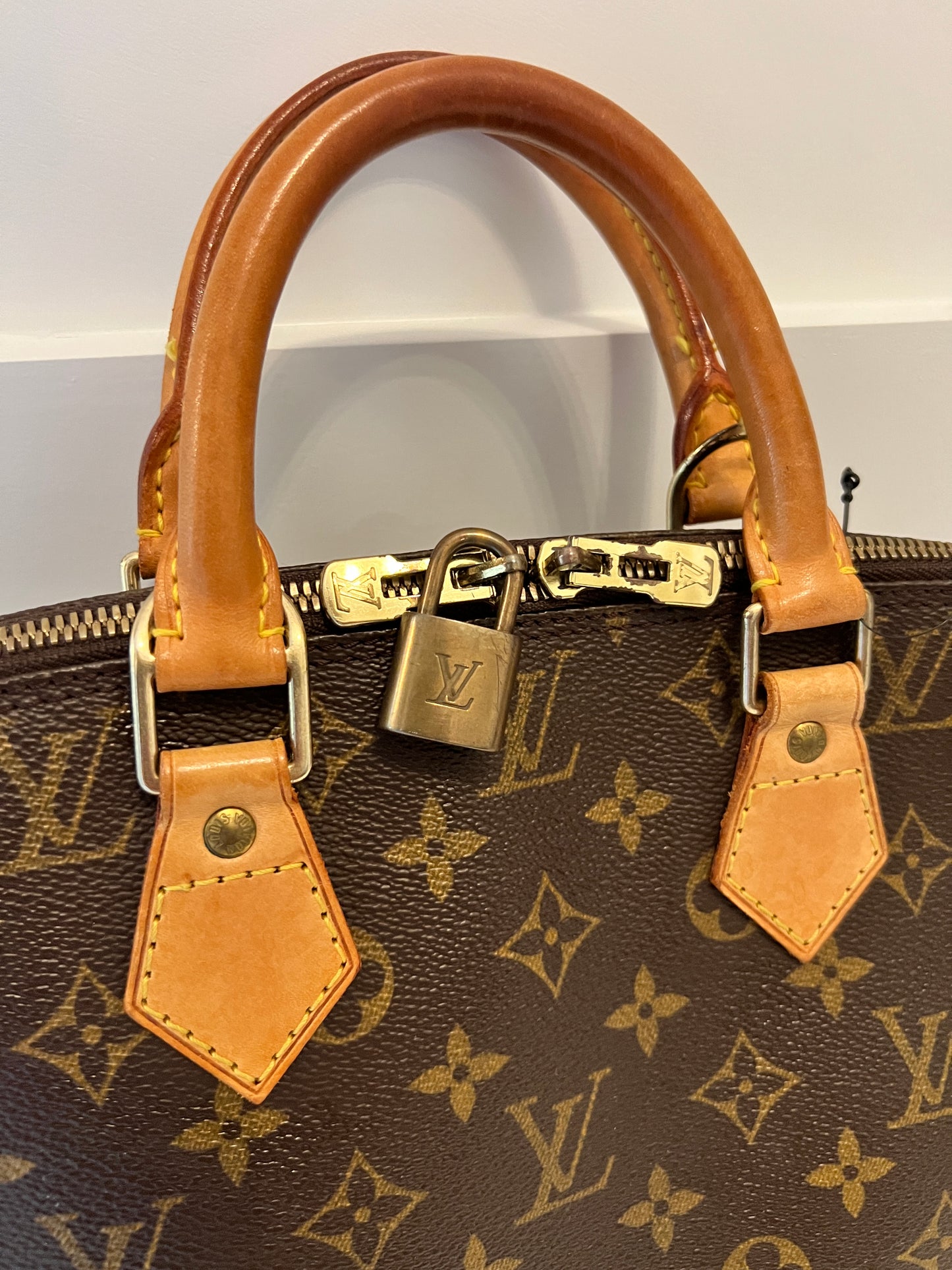 Louis Vuitton Alma PM